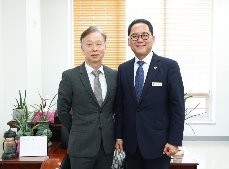 민주당 대표단 언론사 방문_9