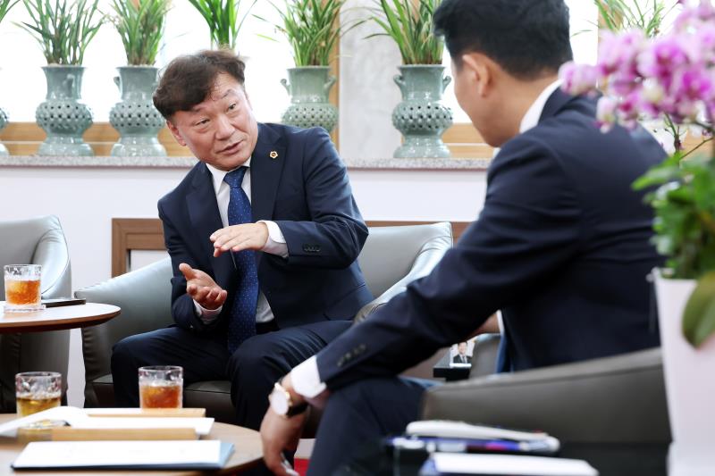 제주특별자치도의회 송영훈 의장 면담_7