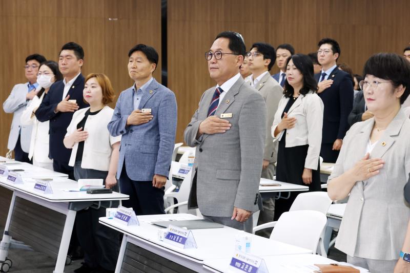 경기도의회 더불어민주당 의원총회_7