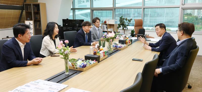 더불어민주당 강득구 최고위원, 염태영 국회의원 접견_4