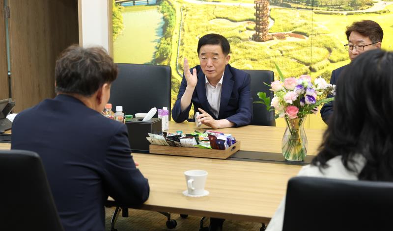 더불어민주당 강득구 최고위원, 염태영 국회의원 접견_8