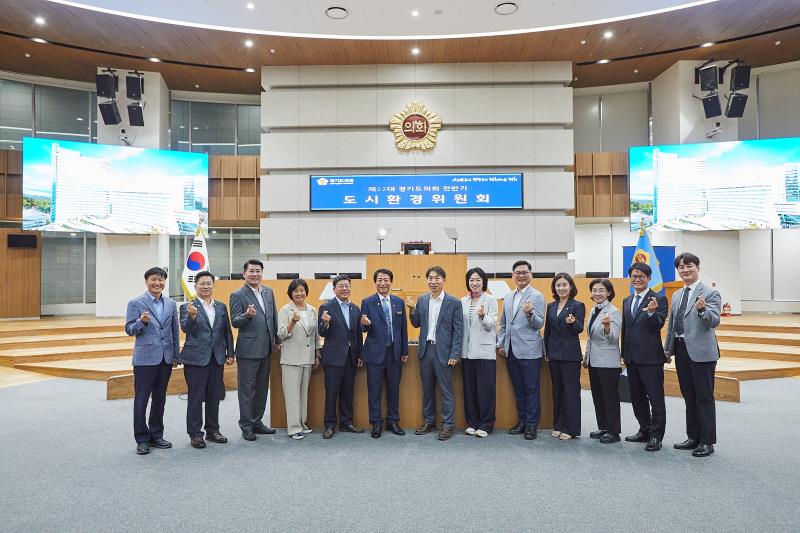 제12대 전반기 도시환경위원회 단체사진