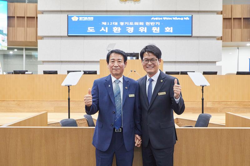 제12대 전반기 도시환경위원회 단체사진