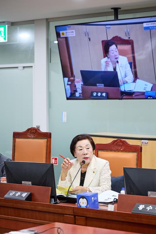 제392회 임시회 제2차 여성가족평생교육위원회_6