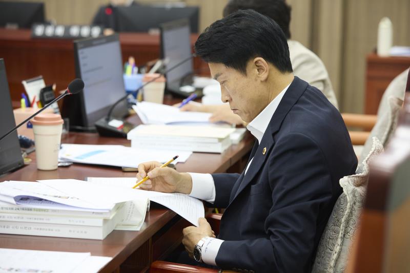 제392회 임시회 제1차 교육기획위원회_4