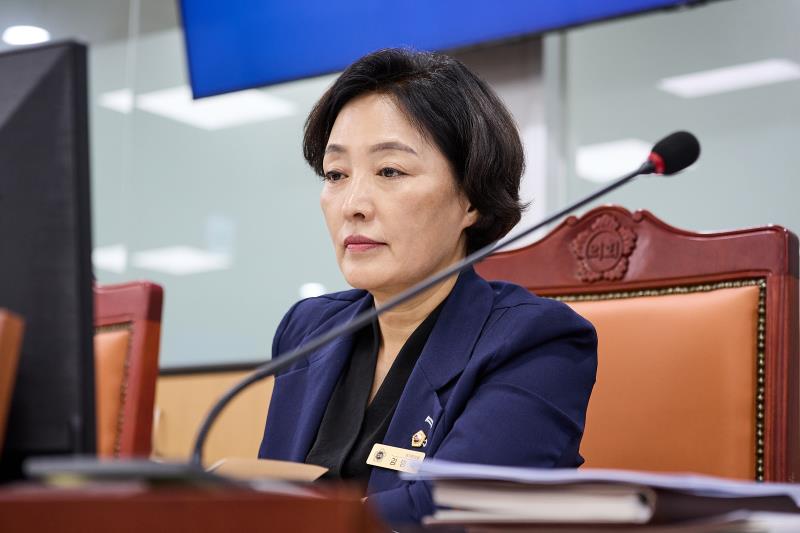 제392회 임시회 제2차 여성가족평생교육위원회_7