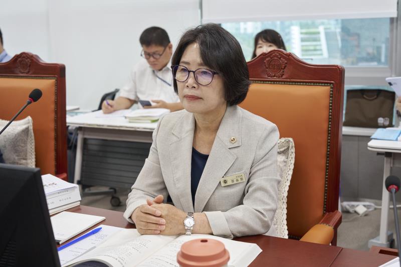 제392회 임시회 제2차 교육기획위원회_3