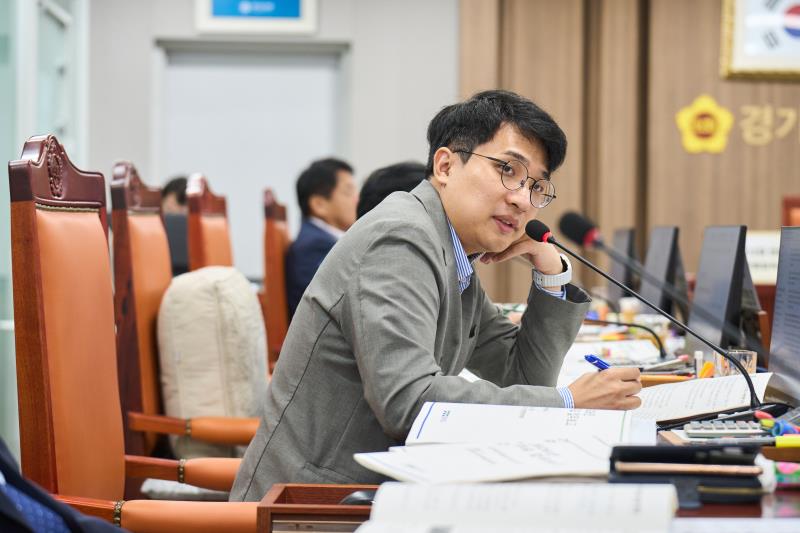 제392회 임시회 제1차 안전행정위원회_4