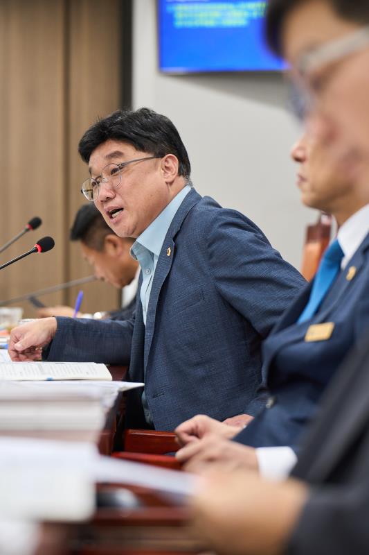 제392회 임시회 제1차 안전행정위원회_3