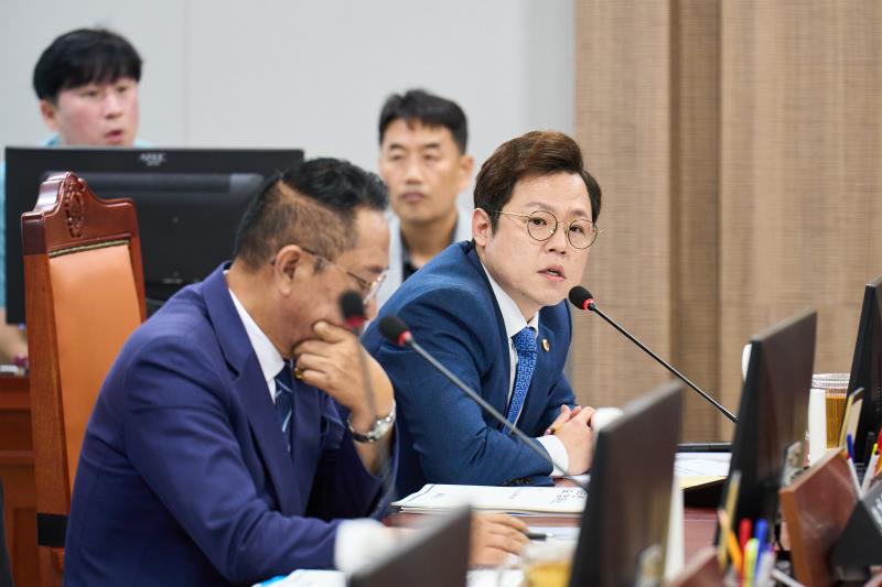제392회 임시회 제1차 건설교통위원회_8