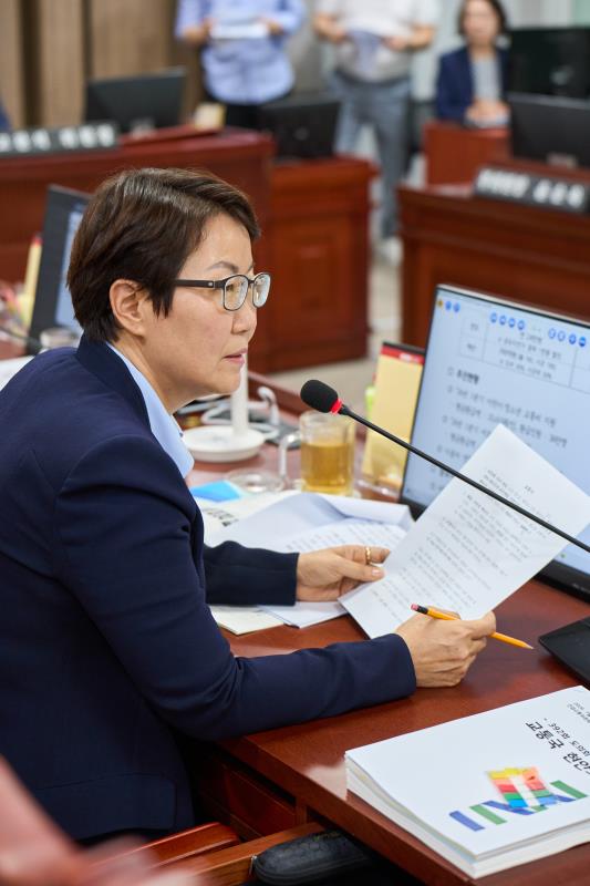제392회 임시회 제1차 건설교통위원회_9