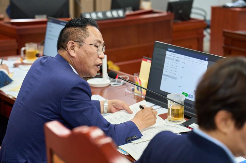 제392회 임시회 제1차 건설교통위원회_9