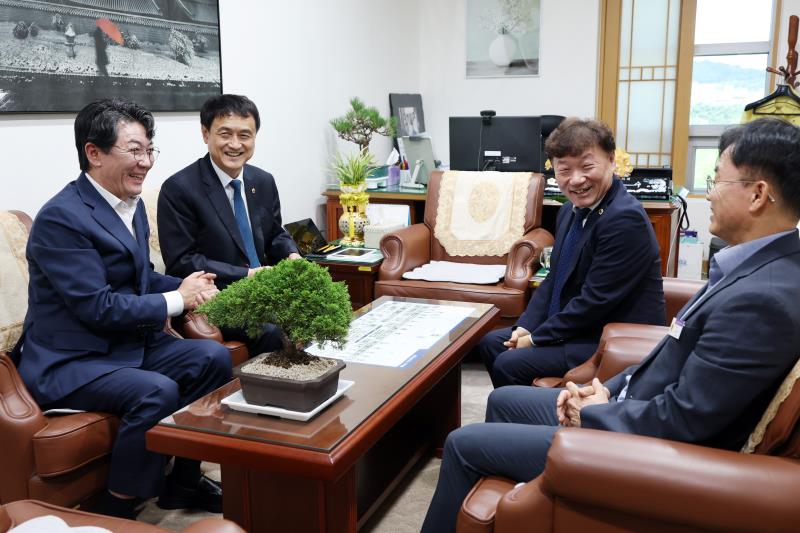 전북특별자치도의회 김희수 의장 면담_3