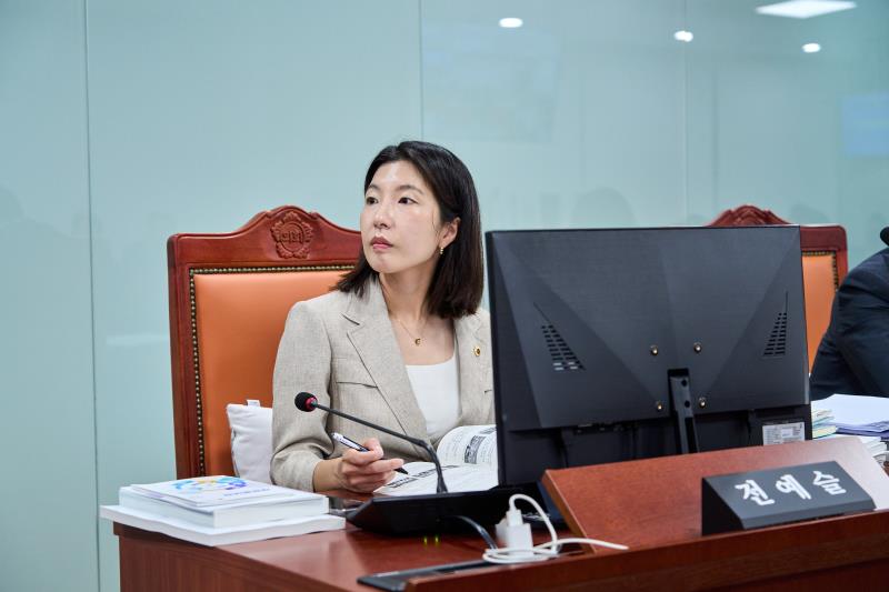 제392회 임시회 제1차 문화체육관광위원회_4