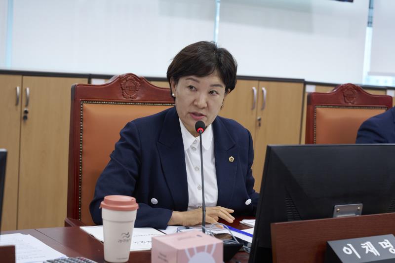 제392회 임시회 제1차 여성가족평생교육위원회_8