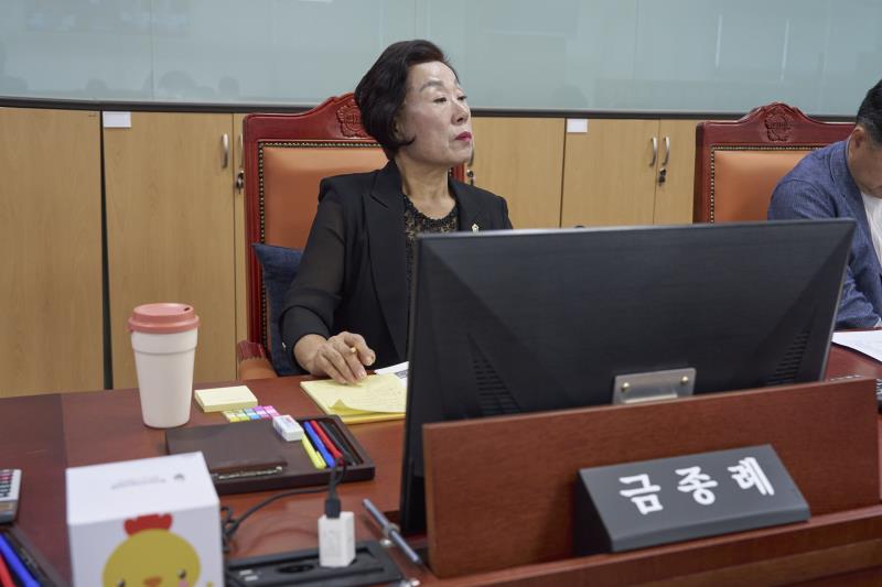제392회 임시회 제1차 여성가족평생교육위원회_3