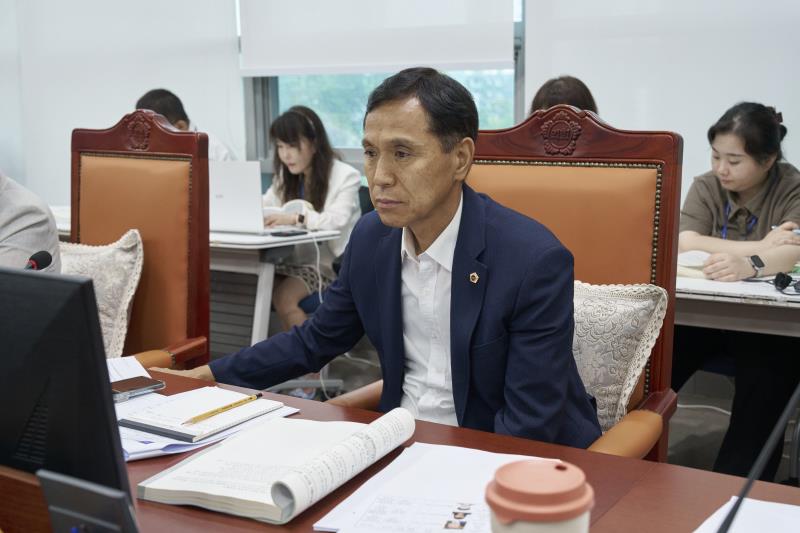 제392회 임시회 제2차 교육기획위원회_3