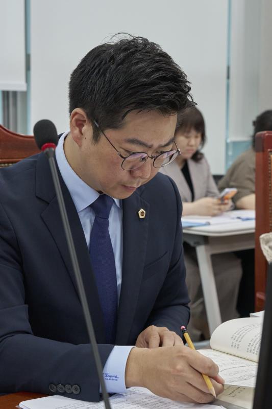 제392회 임시회 제2차 교육기획위원회_3