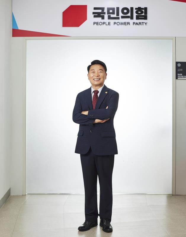방성환 대표의원 프로필사진 촬영_3