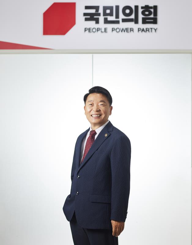 방성환 대표의원 프로필사진 촬영_5