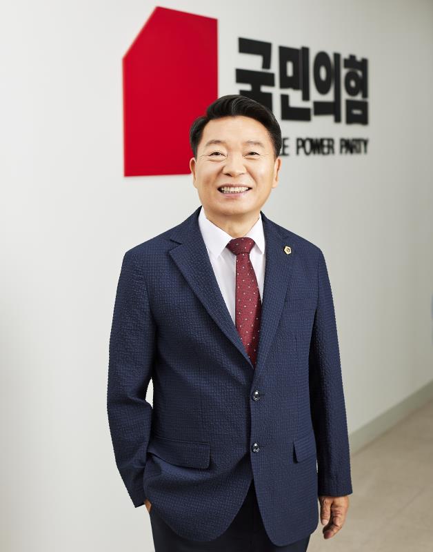 방성환 대표의원 프로필사진 촬영_6