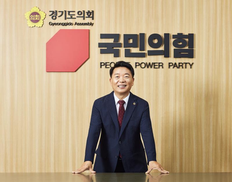 방성환 대표의원 프로필사진 촬영_7