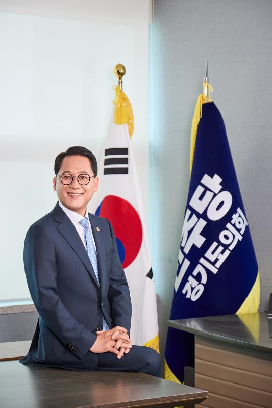 안광률 대표의원 프로필사진 촬영_4