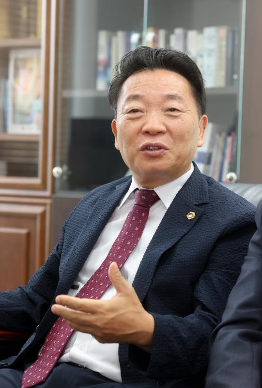국민의힘 대표단 언론사 방문 (뉴시스)_7