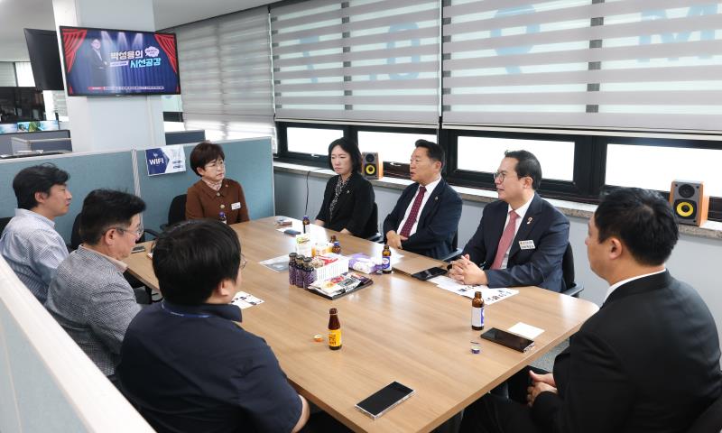 국민의힘 대표단 언론사 방문 (경인방송)_10