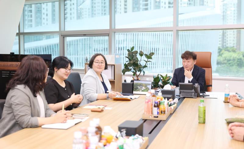 경기마을공동체지원센터 접견_6
