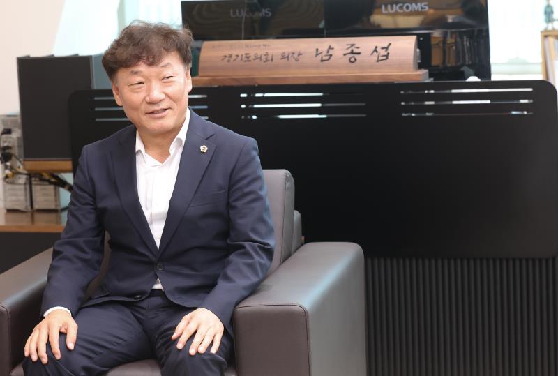 남종섭 의장 용인뉴스 차담회_3