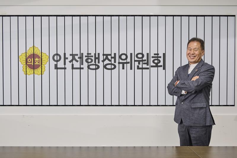 제12대 전반기 안전행정위원회 양경석 위원장_4
