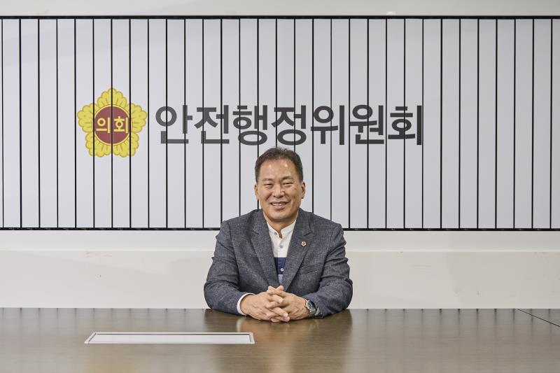제12대 전반기 안전행정위원회 양경석 위원장_4