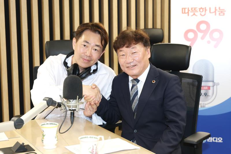 남종섭의장 OBS 라디오 출연_7