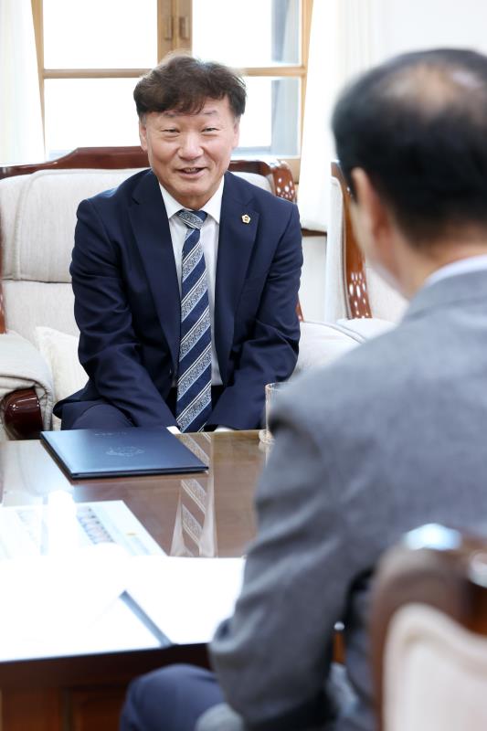 대구광역시의회 임인환 의장 면담_8