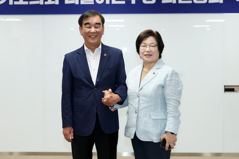 경기도의회 더불어민주당 의원총회_7