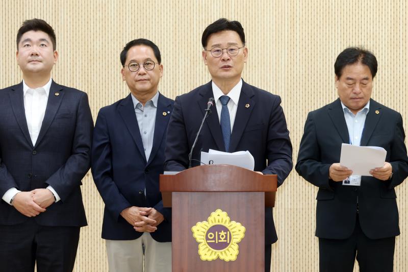 경기도의회 더불어민주당 최종현 대표의원 기자회견_8