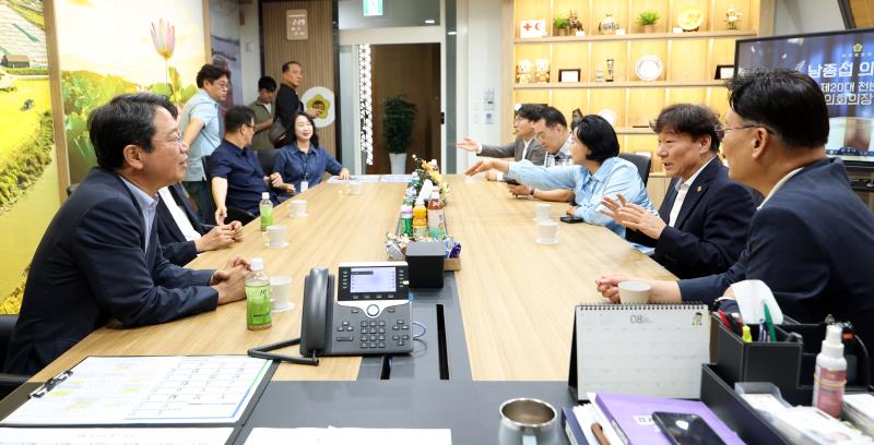 김용 더불어민주당 최고위원 후보자 접견_8