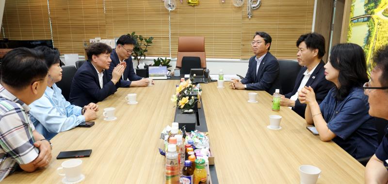 김용 더불어민주당 최고위원 후보자 접견