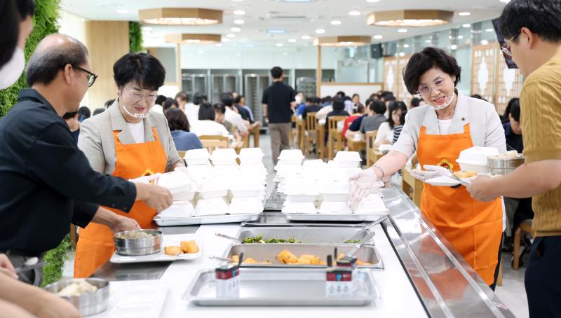 복날 맞이 직원격려 오찬_10