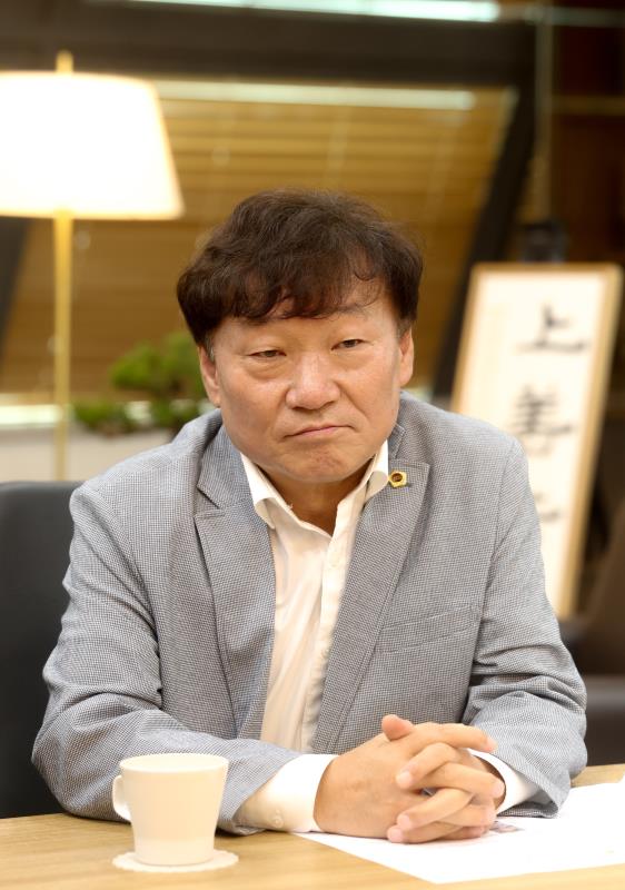 남종섭 의장 한국행정학회 접견_8