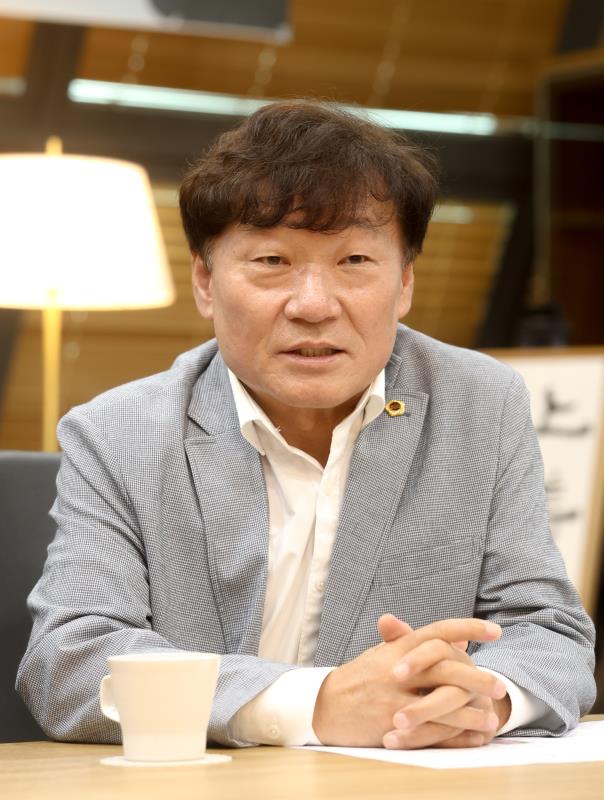남종섭 의장 한국행정학회 접견_9
