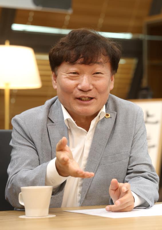 남종섭 의장 한국행정학회 접견_10