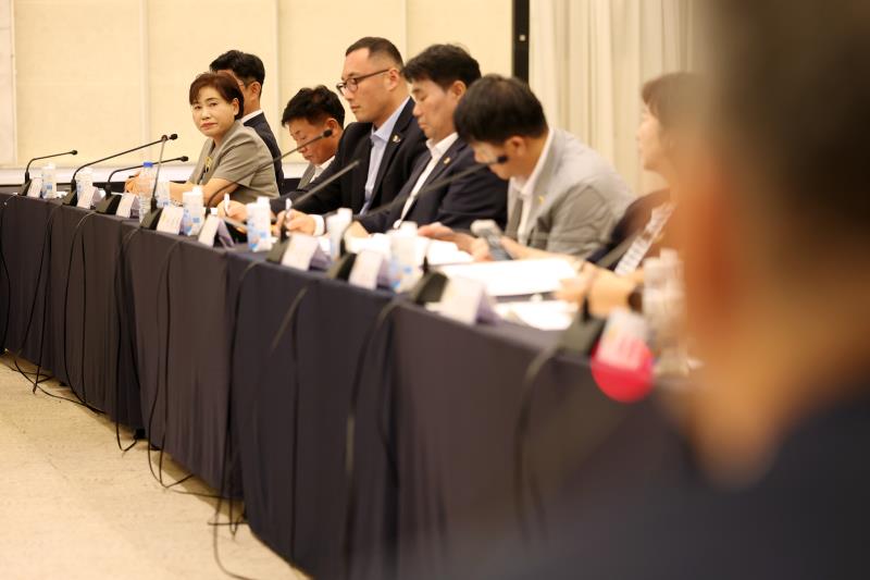 경기도의회 경기도청예산결산특별위원회 사전설명회_8