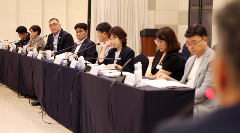 경기도의회 경기도청예산결산특별위원회 사전설명회_8
