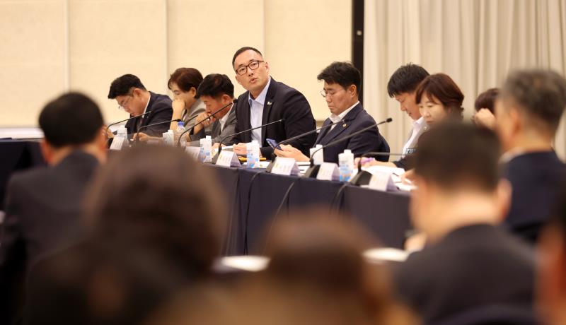 경기도의회 경기도청예산결산특별위원회 사전설명회_10