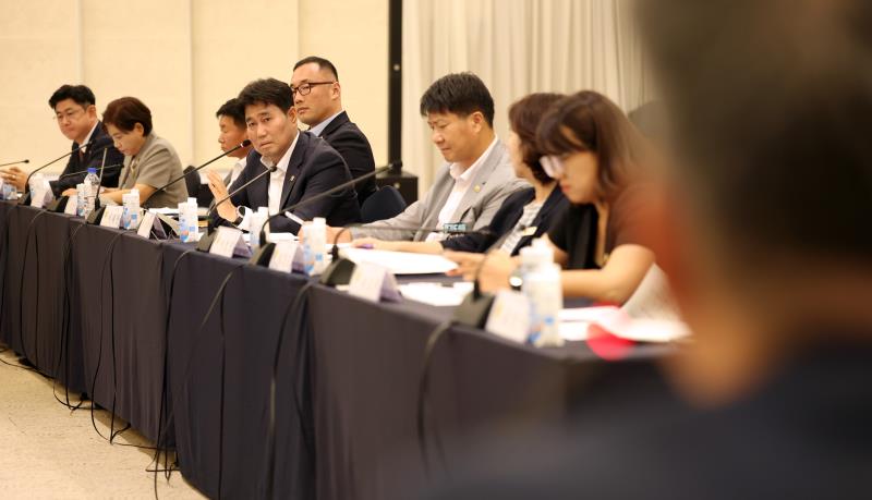 경기도의회 경기도청예산결산특별위원회 사전설명회_10