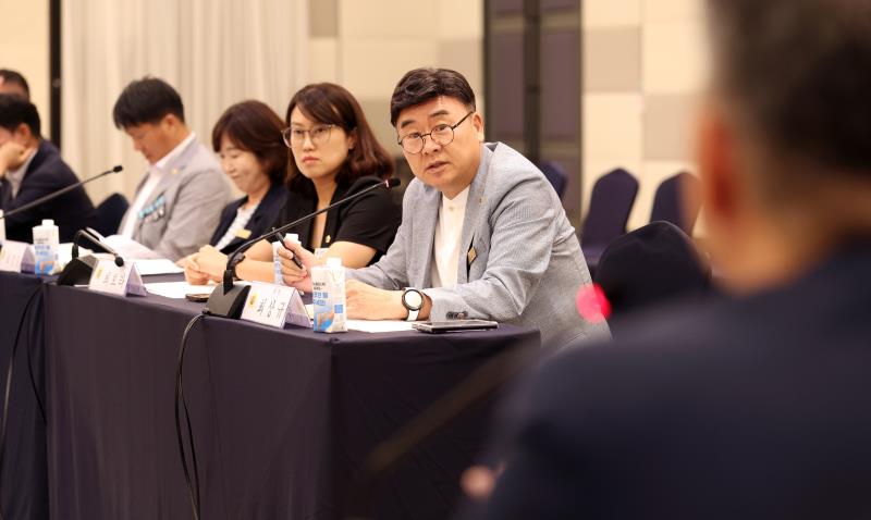 경기도의회 경기도청예산결산특별위원회 사전설명회_5