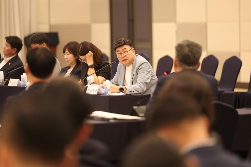 경기도의회 경기도청예산결산특별위원회 사전설명회_9