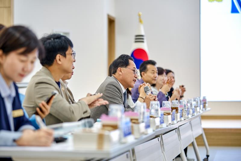 제12대 경기도의회 더불어민주당 수석대표단 교육현장 정책회의 1일차_3